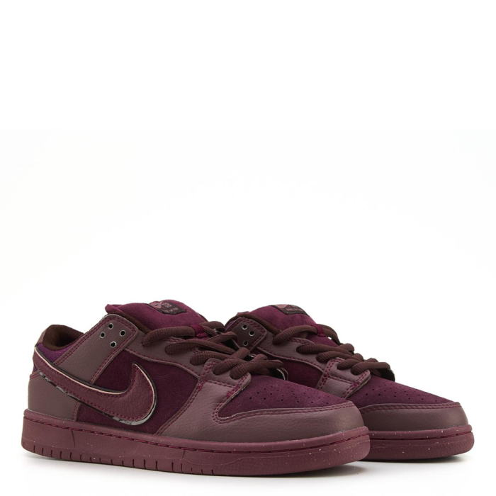 Nike SB Dunk Low City of Love Burgundy Crush