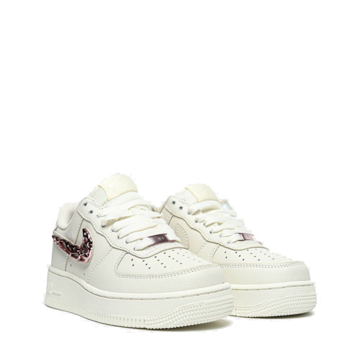 Nike Air Force 1 Molten Pink