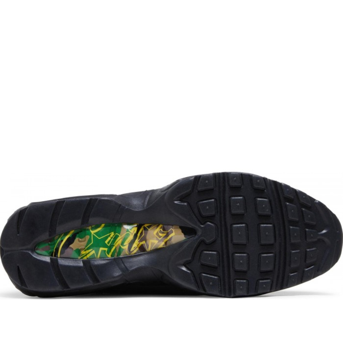 NIKE AIR MAX x CORTEIZ SP RULES THE WORLD