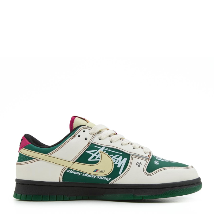 Nike SB Dunk Low x Stussy "BMW M3"