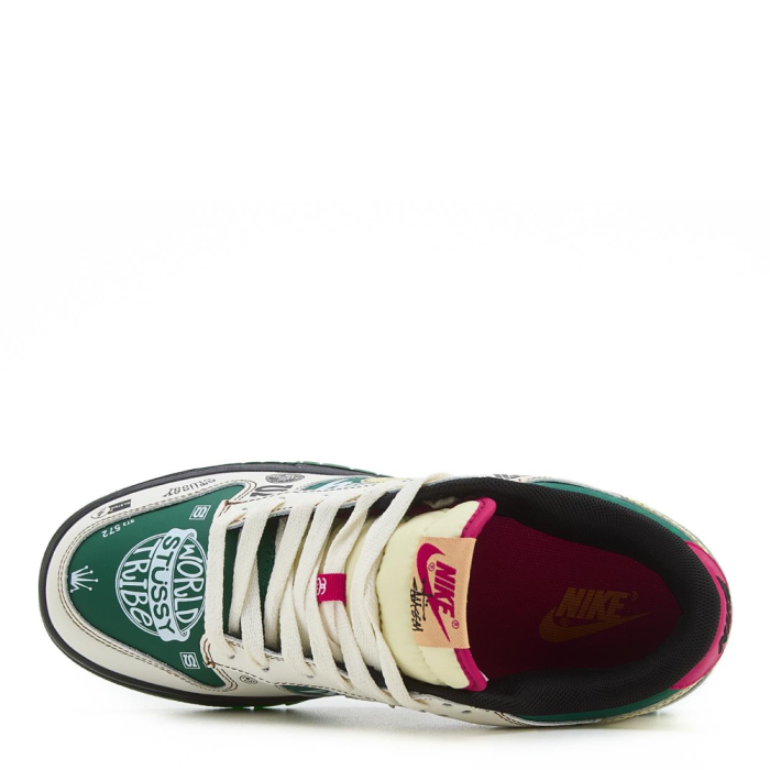 Nike SB Dunk Low x Stussy "BMW M3"