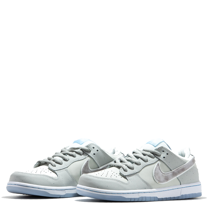 Nike SB Dunk Low White Lobster