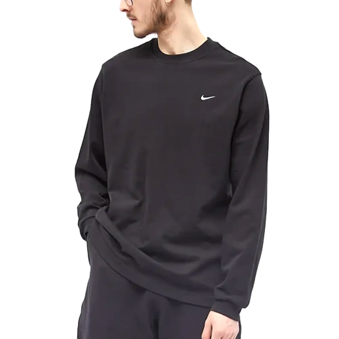 NIKE SOLO SWOOSH BLACK